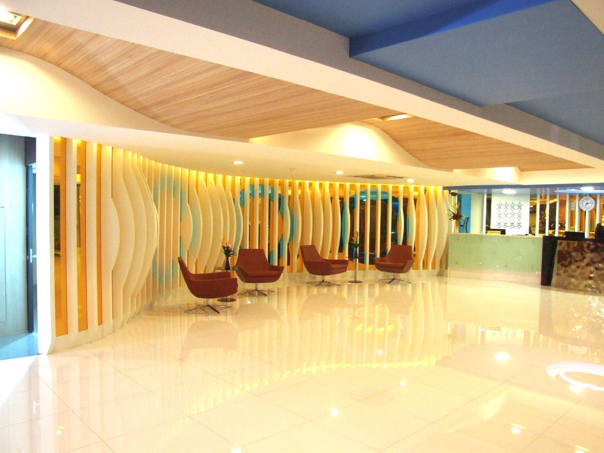 בנגקוק Grand Tower Inn Sathorn Hotel מראה חיצוני תמונה