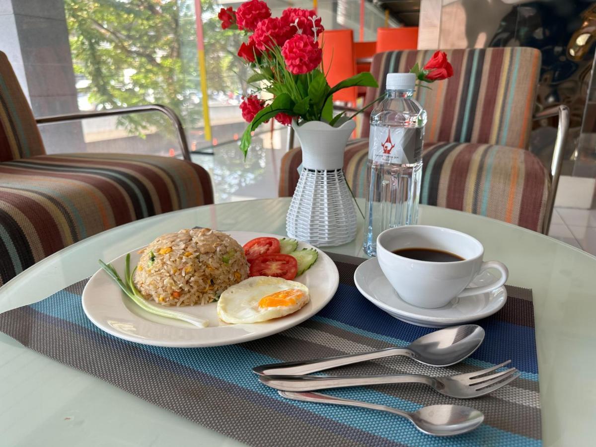 בנגקוק Grand Tower Inn Sathorn Hotel מראה חיצוני תמונה